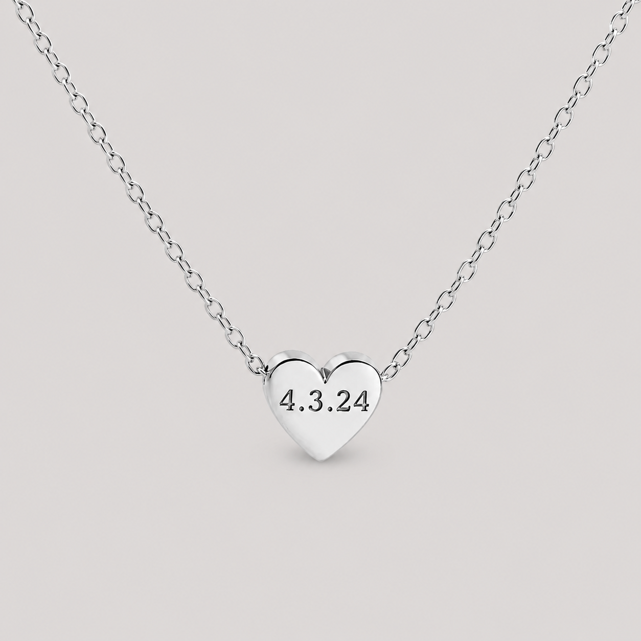 Vylae Engraved Love Necklace