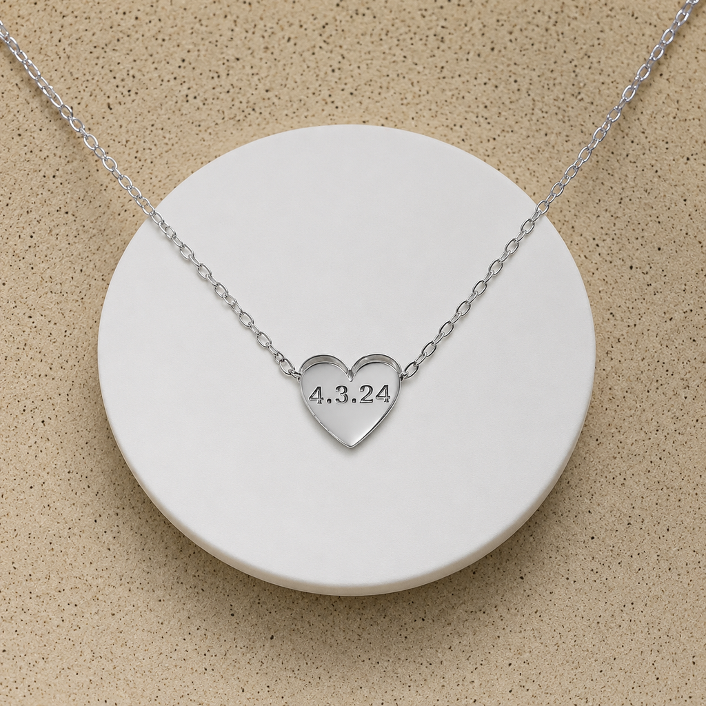 Vylae Engraved Love Necklace