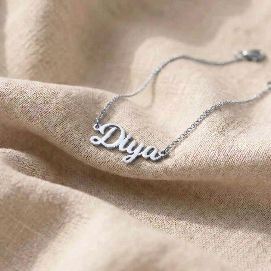 Vylae Luxe Name Bracelet